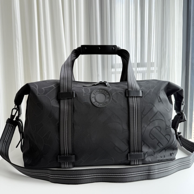 Bv*b*rry travel bags